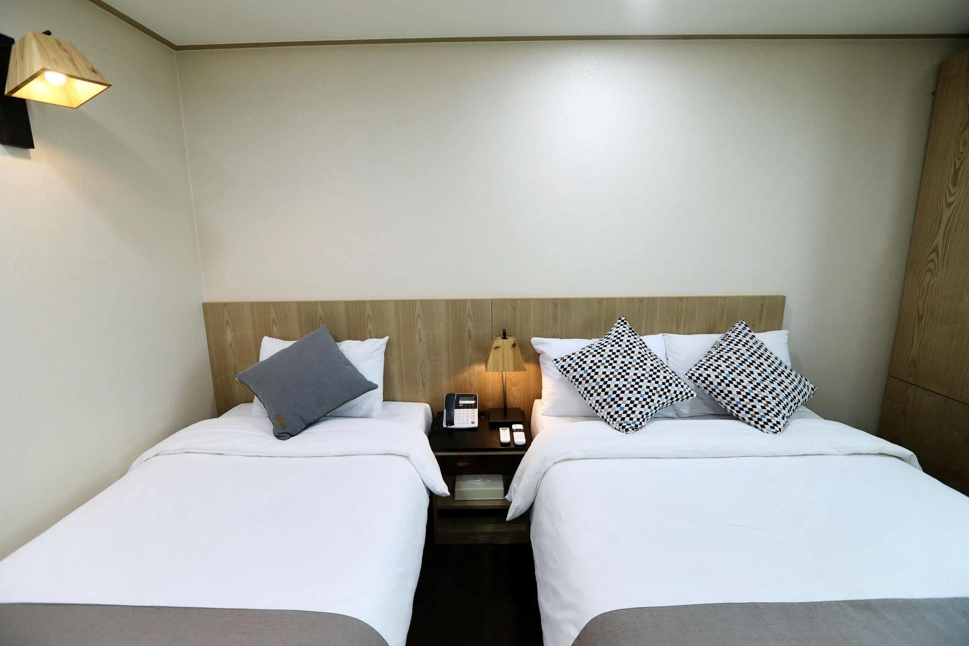 Golden City Hotel Dongdaemun Seoul Exterior photo