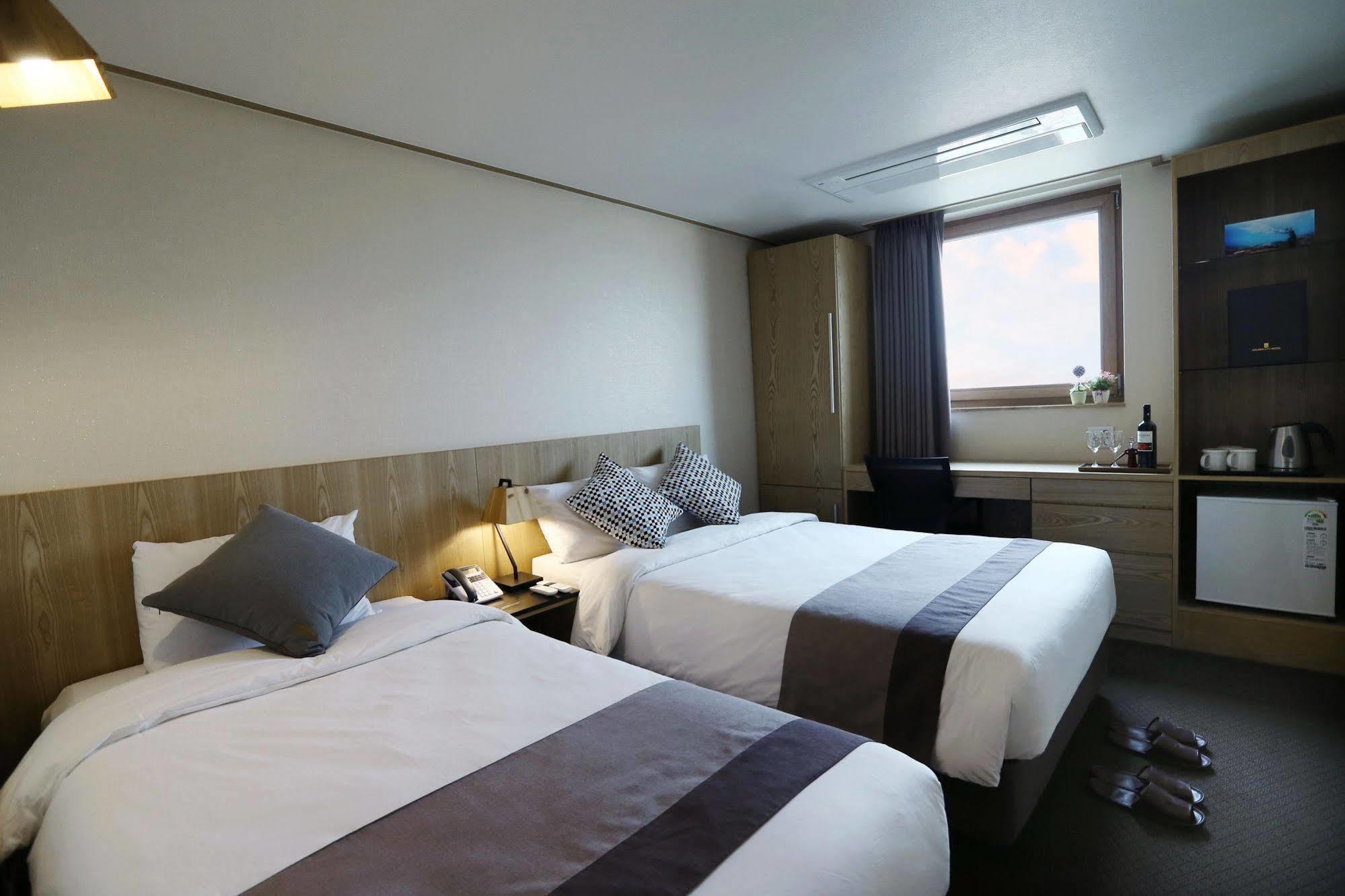 Golden City Hotel Dongdaemun Seoul Exterior photo